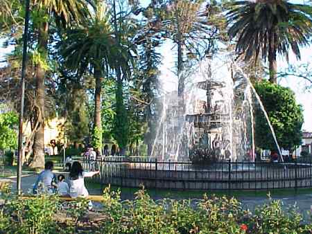 Pileta Plaza San Fernando